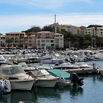 Vue Climatise Piscine De Mai A Octobre Domaine De La Coudouliere 아파트 *